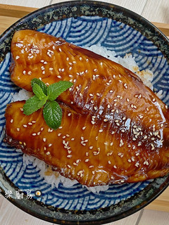 蒲燒鰻魚片 的食譜成品照片