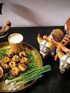 દાલ બાટી (Daal Bati Recipe In Gujarati) રેસીપી મુખ્ય ફોટો