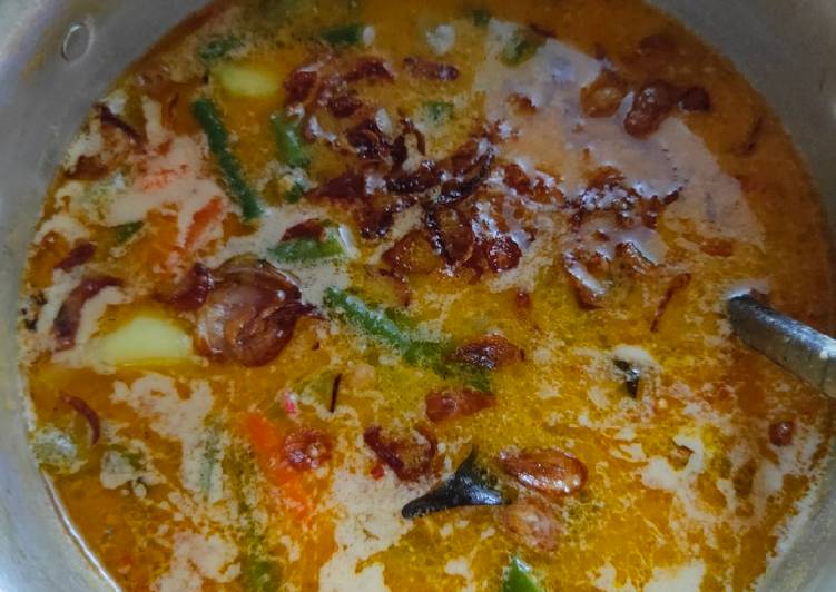 Sayur santan aneka sayuran