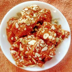 A picture of Tomato barfi.