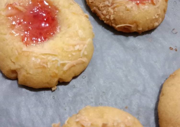 Resep Strawberry Thumbprint Cookies Anti Gagal