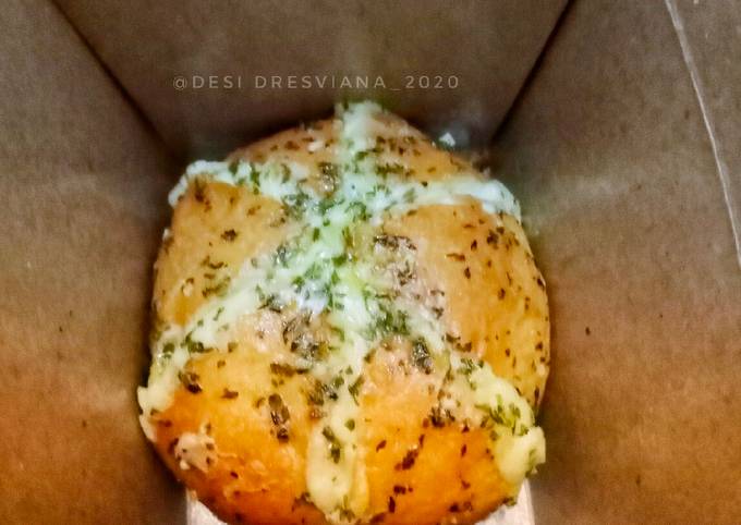 Langkah Mudah untuk Menyiapkan Korean Garlic Bread (Ekonomis Untuk Bakulan) yang Enak