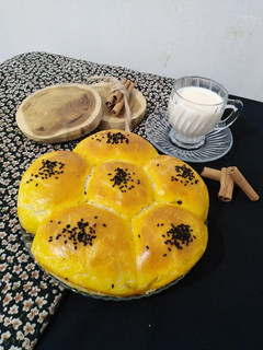 عکسی از دستور نان شیر با مغز دارچین