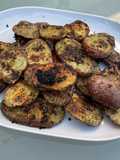 Pommes de terre rouges à l'ail rose et herbes de Provence