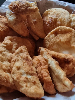 Una foto de Tortas fritas y pasteles