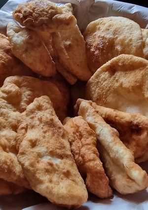 Una foto de Tortas fritas y pasteles