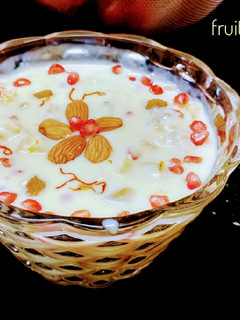 ફ્રુટસ એન્ડ નટસ દૂધપાક (Fruits And Nuts Doodhpak Recipe In Gujarati) રેસીપી મુખ્ય ફોટો