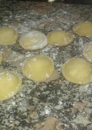 Una foto de Sorrentinos de quesos con jamón