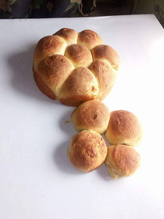A picture of Bread.