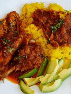 Una foto de Seco de pollo ecuatoriano