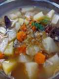 Sup segar wortel bengkoang