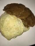 Carne en posta agridulce con puré semi gratinado
