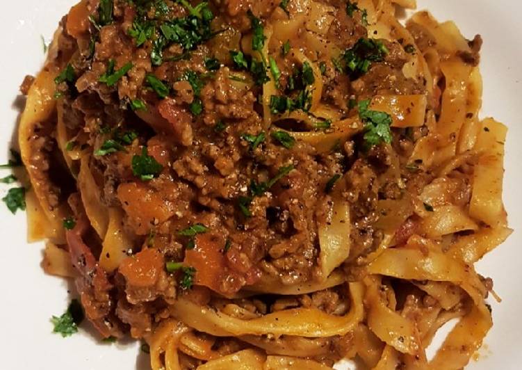 Simple Way to Make Homemade Tagliatelle Bolognese