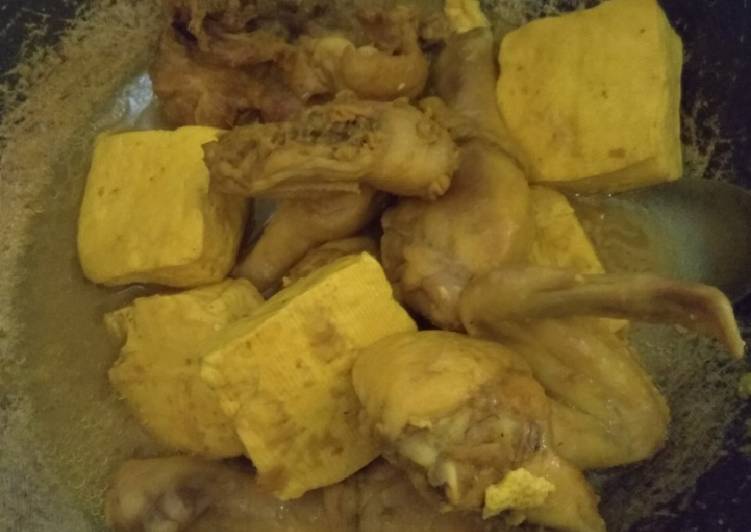 Langkah Mudah untuk Membuat Ayam Ungkep Bumbu Kuning yang Menggugah Selera