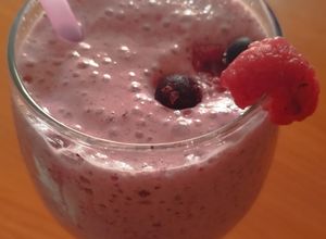 Foto principal de Batido de frutas del bosque light 🫐🍓