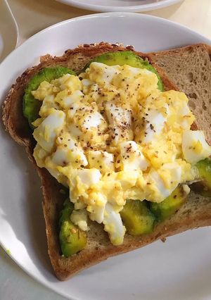 Hình của món Egg salad on Avocado toast.