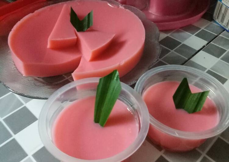 Agar-agar susu pandan