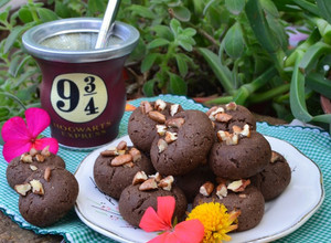 Una foto de Galletitas de cacao y naranja con harina de avena😋