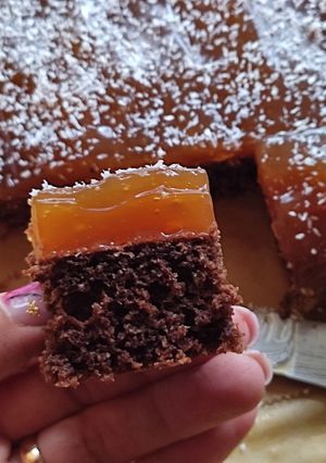 Kókuszos-gránátalma pudingos (bögrés) sütemény recept fotója