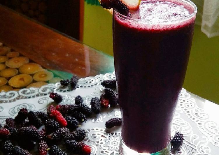 Mulberry + Dates Smoothies (no sugar added)
