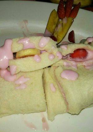 Foto resep Roti ice cream isi buah simple