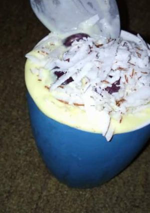 A picture of Fruit parfait.