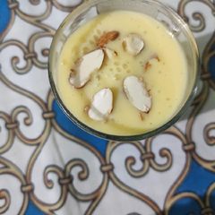 A picture of Mango 🥭🥭 shake.