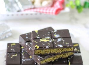 Foto resep Coklat Dubai Viral (Pistachio Kunafa Chocolate)