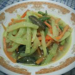 รูปของ Acar kuning timun wortel