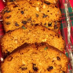 A picture of Christmas Fruit Cake.