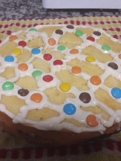 Una foto de Torta de cumpleaños casera (sin aceite)