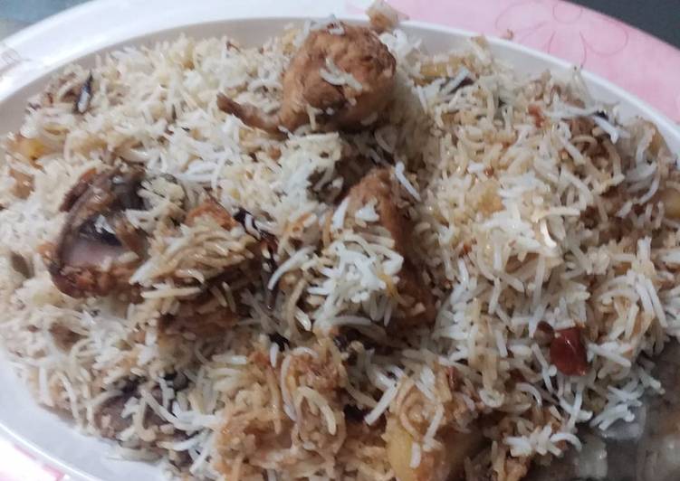 Chicken White Biryani