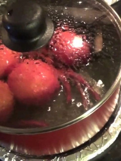 Una foto de Salsa de jitomate roja riquísima para acompañar caldos o birria