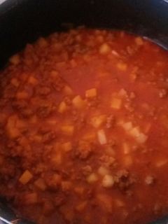 Una foto de Picadillo en caldo ! fácil y rápido