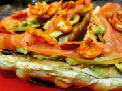 Une photo de toast avocat