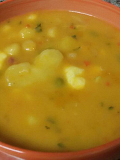 Una foto de Locro de habas con osobuco