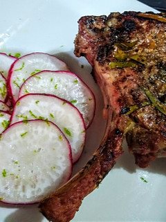 Una foto de CHULETÓN 🥩 De Cerdo al Horno...!