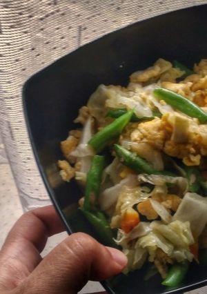 A picture of Stir Fried Veggie and Eggs.