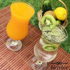 A picture of Tarragon lemonade.