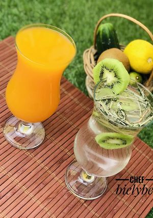 A picture of Tarragon lemonade.