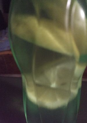 Una foto de Agua Detox y pura vitamina c para pre otoño
