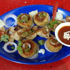 A picture of Boiled white peas & Arbi ki patti (leftover).