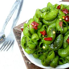 A picture of Spinach pasta.