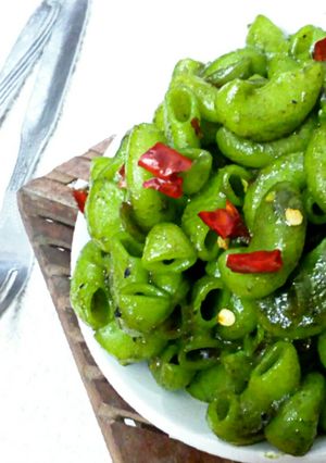 A picture of Spinach pasta.