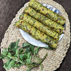 A picture of Bathua Paratha.