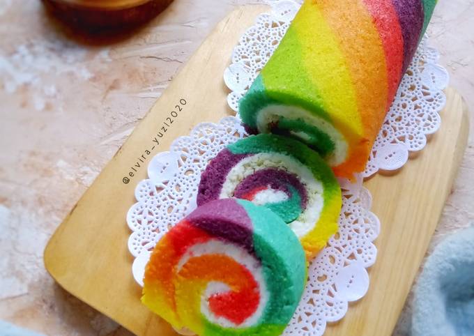 Recipe: Appetizing Rainbow Roll Cake