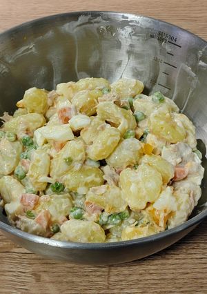Una foto de Variación de ensaladilla rusa con gnocchi