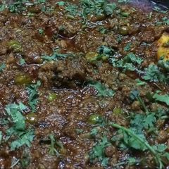 A picture of Green peas mutton kheema.