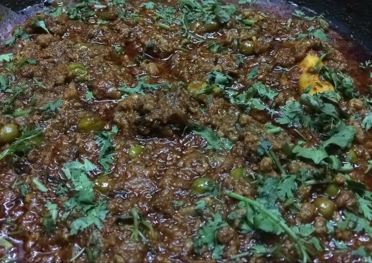 How to Make Any-night-of-the-week Green peas mutton kheema