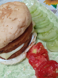 A picture of Double Petty Burger.